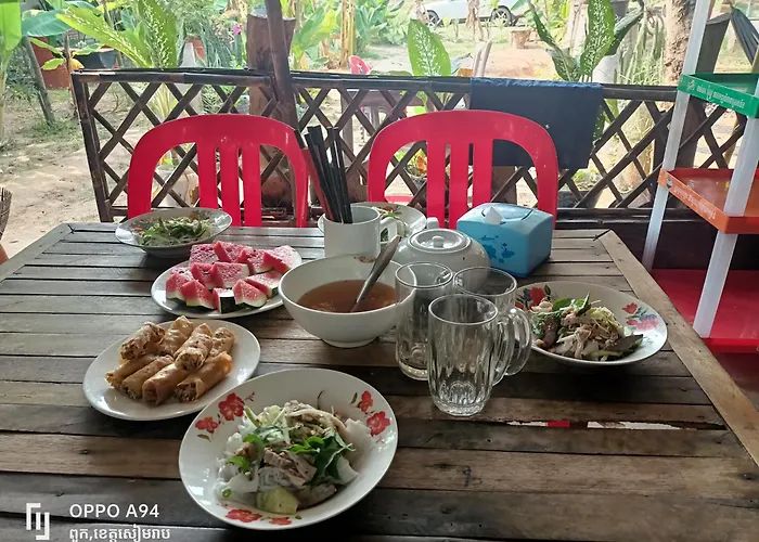 Happy Siemreap - Local Vibe Farm stay *