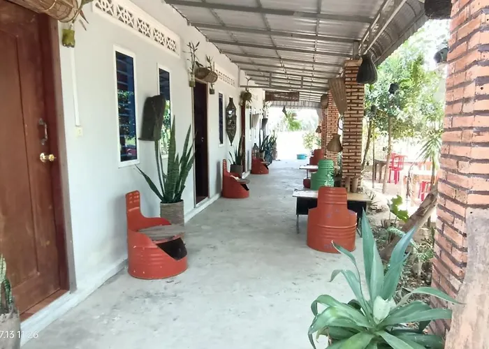 Happy Siemreap - Local Vibe *